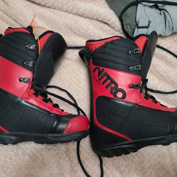 Nitro Reverb Snowboard Boots : mens size 8 - Picture 2 of 5